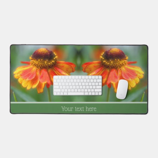Dreamweaver Zinnia Flower Personalized Bureaumat (Keyboard & Muis)