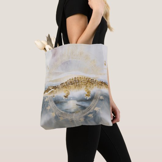 Dreamwoven Guardian Alligator Tote  Bag (Dichtbij)