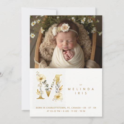Dreamy Floral M Initial Gold Glitter Newborn Aankondiging (Voorkant)
