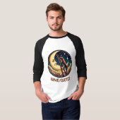 Dreamy Moon & Dog Climbing Ladder T-shirt (Voorkant volledig)