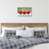 Drei Tomaten auf der Mauer Canvas Afdruk (Insitu (Slaapkamer))