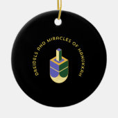 DREIDELS AND MIRACLES OF HANUKKAH KERAMISCH ORNAMENT (Voorkant)