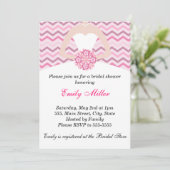 Dress Bridal Shower Uitnodiging Chevron Pink Paars (Staand voorkant)