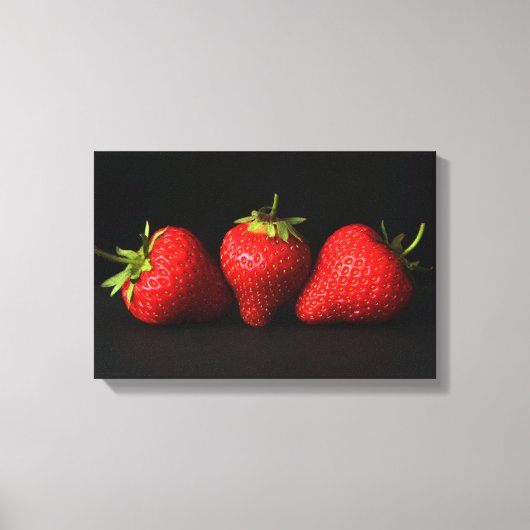 Drie aardbeien Bk 16.50x11 (41.25x27.5cm) waccnm Canvas Afdruk (Voorkant)