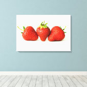 Drie aardbeien op wit 24x16 (60x40cm) waccnm canvas afdruk (Insitu (Houten vloer))