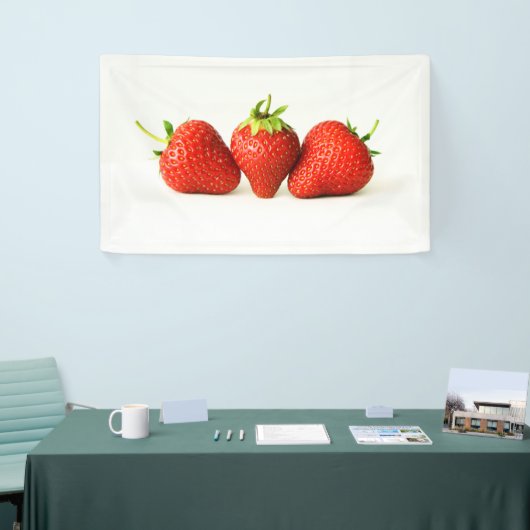 Drie aardbeien op witte BNRCNM Spandoek (Beurs)