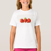 Drie aardbeien op witte gccnm t-shirt (Voorkant)