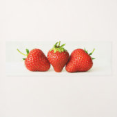 Drie aardbeien op witte ymcna yogamat (Achterkant (horizontaal))