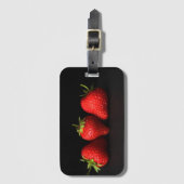 Drie aardbeien op zwart BC LTCNA Bagagelabel (Voorkant (verticaal))