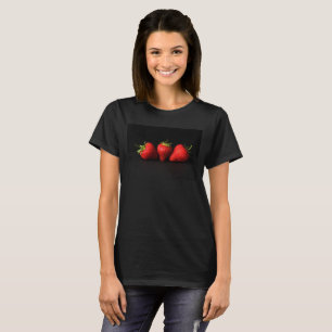 Drie aardbeien op zwart wccna t-shirt
