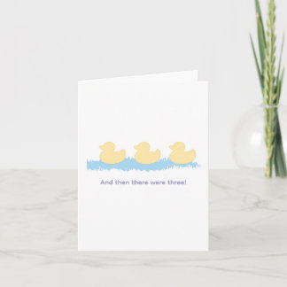 Drie baby eendjes voor de welkomstkaart voor de ni kaart