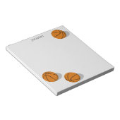 drie basketballen jongens gepersonaliseerde sporte notitieblok (Schuin)