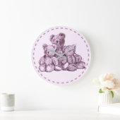 Drie Beren rondom de acrylwandklok Grote Klok (Huis)