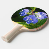 Drie blauwe bloemen tafeltennisbatje (Voorkant Gekanteld)