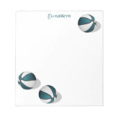 Drie blauwgroen witte basketballen aangepaste naam notitieblok (Voorkant)