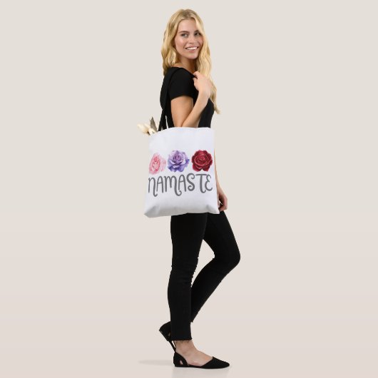 Drie bloemen Namaste Tote Bag (Op model)