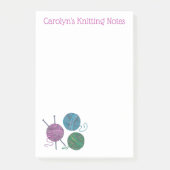 Drie bollen van breinaalden van garen, gepersonali post-it® notes (Voorkant)