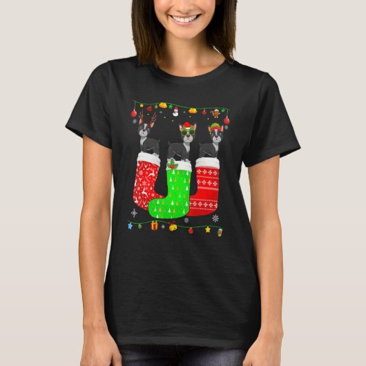Drie Boston Terrier in Kerst Sokken Matching X T-shirt (Voorkant)