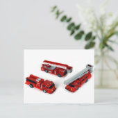 DRIE BRANDMOTOREN VOOR SPEELGOED BRIEFKAART (Staand voorkant)