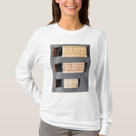 Drie cilinderzegels met indrukking t-shirt (Voorkant)