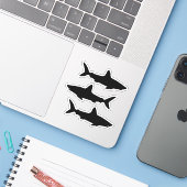 Drie Count Zwarte Zwemmende Haai Silhouet Sticker (Laptop met iPhone)