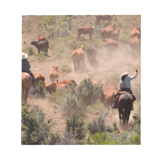 Drie cowboys die runderen besturen notitieblok (Voorkant)