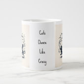 Drie dansende katten. grote koffiekop (Voorkant)