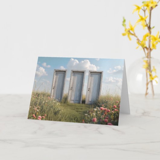 Drie deuren in een wildbloemenveld kaart (Gele Bloem)
