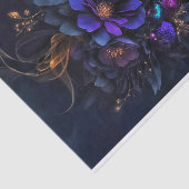 Drie donkere bloemen bestrooid met gouden vonken tissuepapier (Detail)