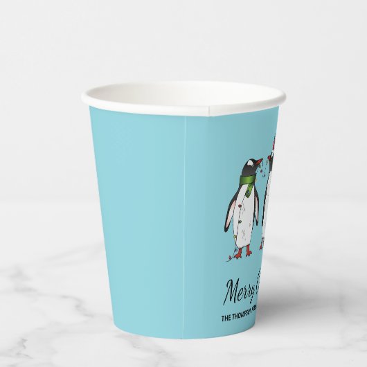 Drie feestelijke kerstpinguïns met aangepaste teks papieren bekers (Rechts)