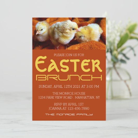 Drie gele kippen, geel en Oranje Pasgeborenen Aankondiging (Staand voorkant)