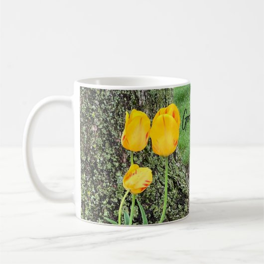 Drie gele tulpen / koffiemok (Links)