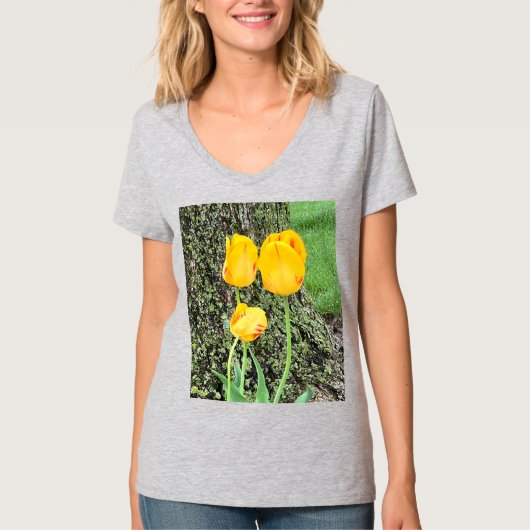 Drie gele tulpen / t-shirt (Voorkant)