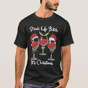 Drie glazen kerstkerstman met rode wijn t-shirt