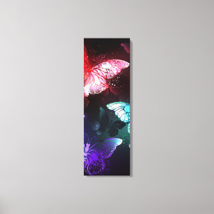 Drie gloeiende vlinders op een nachtachtergrond canvas afdruk