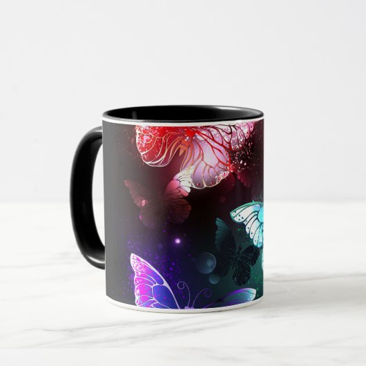 Drie gloeiende vlinders op een nachtachtergrond mok (Voorkant links)