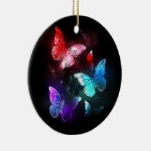 Drie gloeiende vlinders op nachtelijke achtergrond keramisch ornament (Rechts)