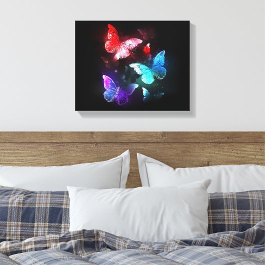 Drie gloeiende vlinders op nachtrustachtergrond canvas afdruk (Insitu (Slaapkamer))