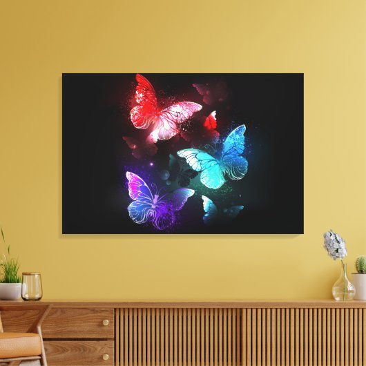 Drie gloeiende vlinders op nachtrustachtergrond canvas afdruk (Insitu (Woonkamer))