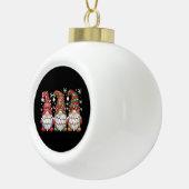 Drie Gnomen Buffalo Pset Red Kerstmis Keramische Bal Ornament (Rechts)