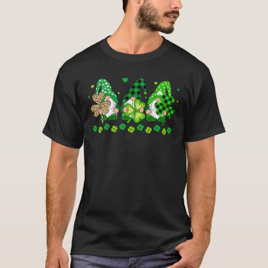 Drie gnomen Holding Shamrock Leopard Pset St Pat T-shirt (Voorkant)