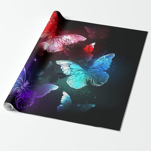 Drie golvende Butterflies op nachtachtergrond Cadeaupapier (Uitgerold)