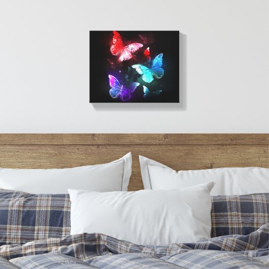 Drie golvende Butterflies op nachtachtergrond Canvas Afdruk (Insitu (Slaapkamer))