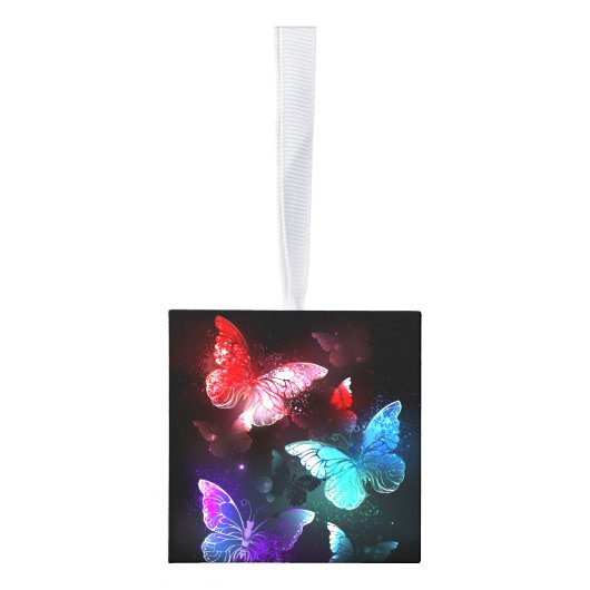 Drie golvende Butterflies op nachtachtergrond Decoratie (Rechts)