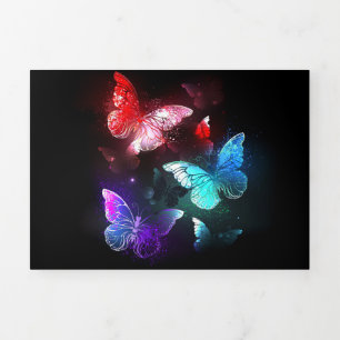 Drie golvende Butterflies op nachtachtergrond Drieluik Uitnodiging