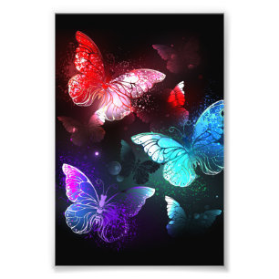 Drie golvende Butterflies op nachtachtergrond Foto Afdruk