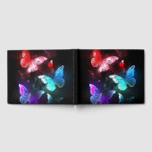 Drie golvende Butterflies op nachtachtergrond Gastenboek (Volledig)