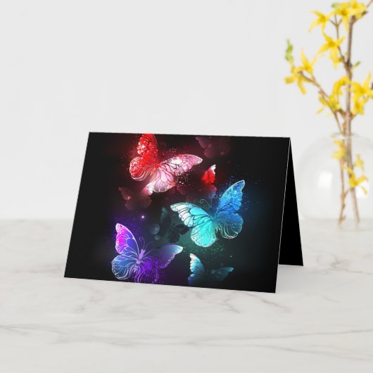 Drie golvende Butterflies op nachtachtergrond Kaart (Gele Bloem)