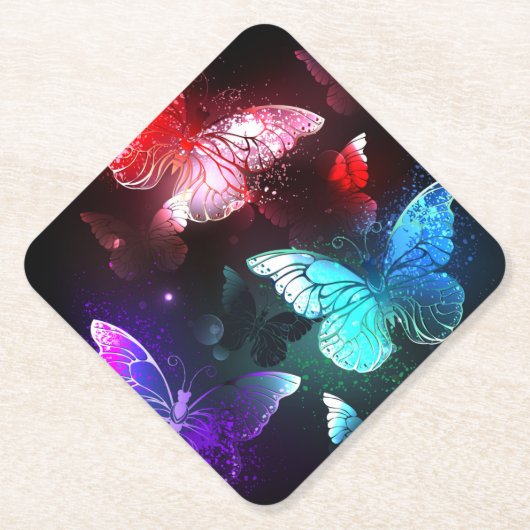 Drie golvende Butterflies op nachtachtergrond Kartonnen Onderzetters (Voorkant)