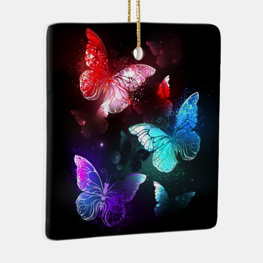 Drie golvende Butterflies op nachtachtergrond Keramisch Ornament (Rechts)